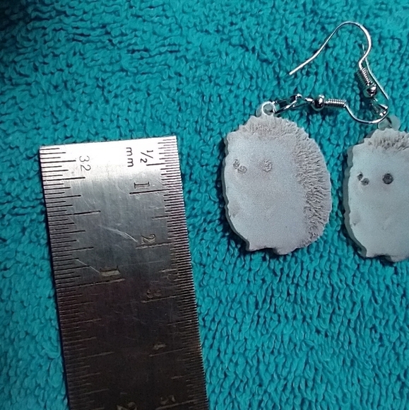 Cute hedgehog wire earrings - Picture 2 of 3